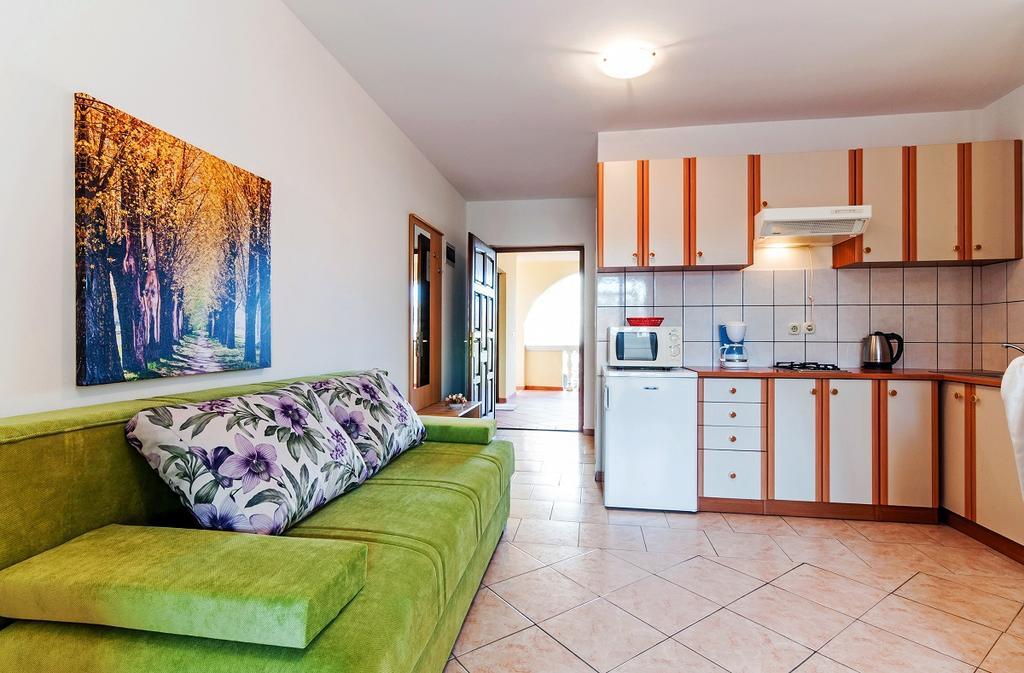 Villa Mare Apartments Vir Eksteriør bilde