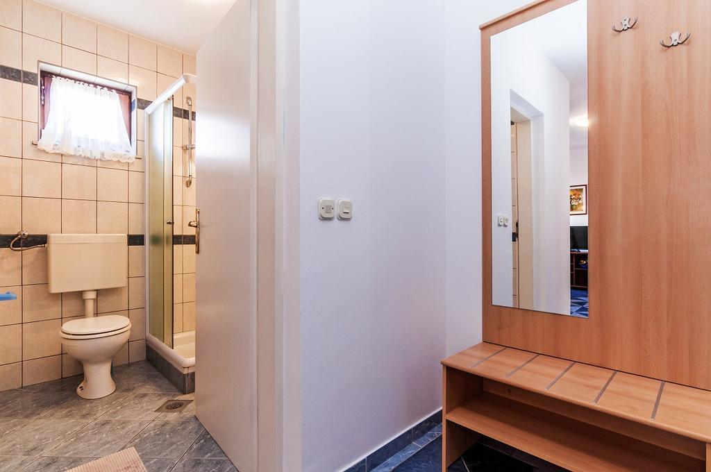 Villa Mare Apartments Vir Eksteriør bilde