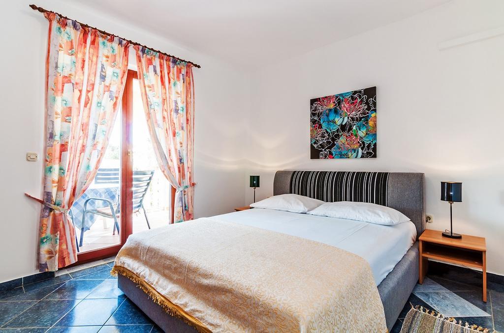 Villa Mare Apartments Vir Eksteriør bilde