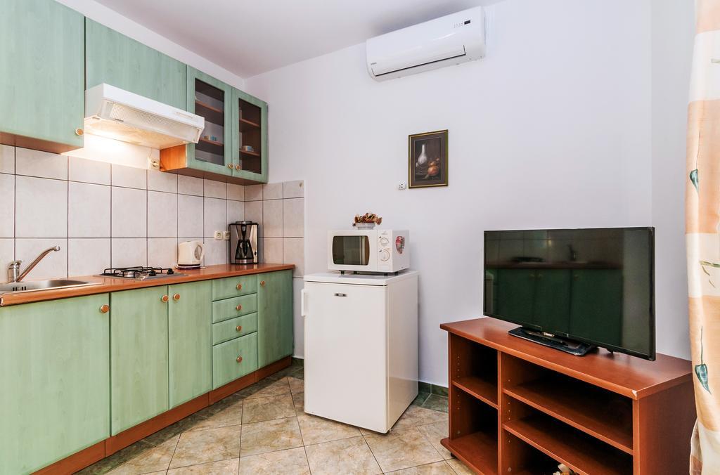 Villa Mare Apartments Vir Eksteriør bilde